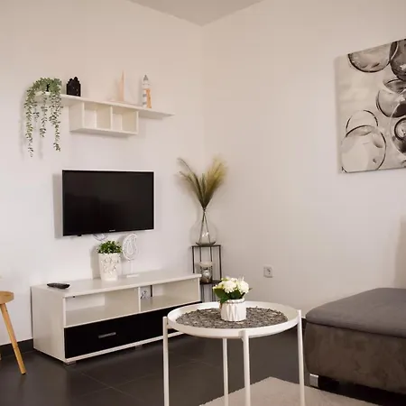 Motar Apartment Novi Vinodolski