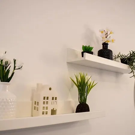 Motar Apartment *