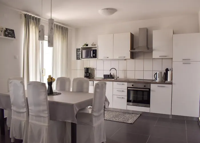 Motar Apartment