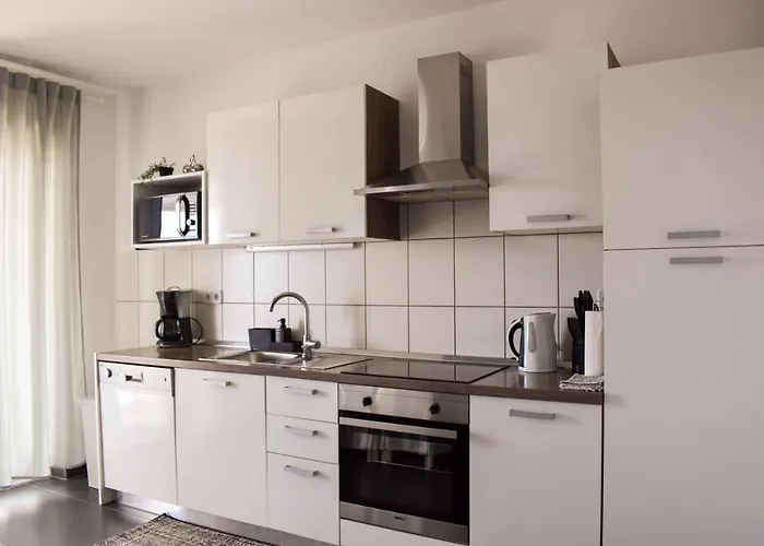Motar Apartment *