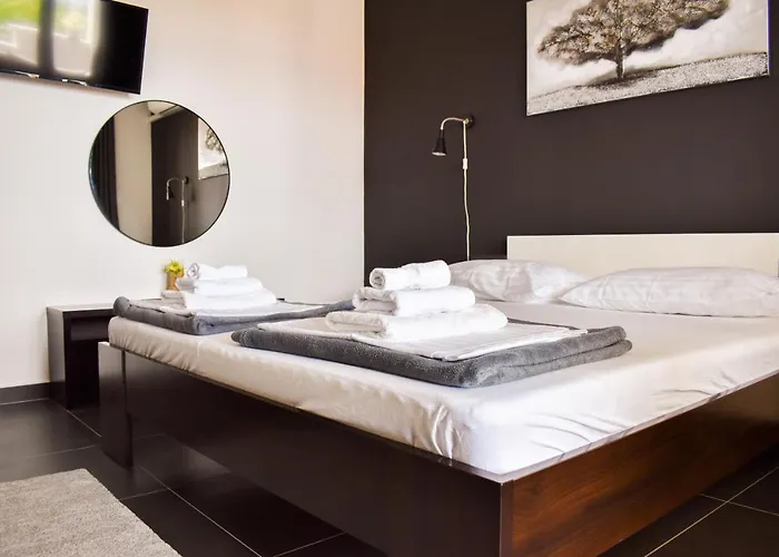 Motar Apartment